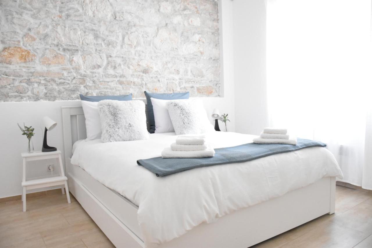 Studio Apartment Una Pola Esterno foto